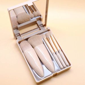 5pcs Makeup Brush Set With Storage Box , Travel Essentials