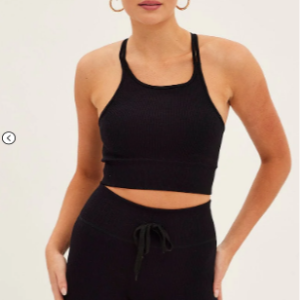 Basic Top: Seamless Singlet for Active Wear in Black