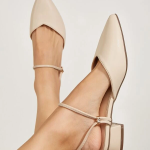Sleek and Simple Slingback Flats with Pointed Toes