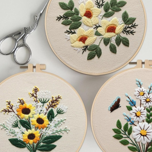 Beginner's Embroidery Kit: 3 Floral Patterns, Hoops, Threads, Needles