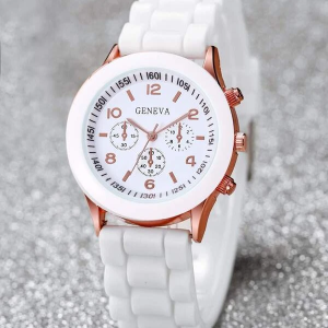 Round Pointer Quartz Watch