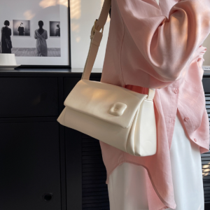 Niche fashion hundred crossbody bag 2023 new fashion foreign simple shoulder bag ins casual Korean women's bags