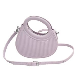 Niche design foreign style bag women 2023 new spring all-match solid color Messenger bag fold popular shoulder bag