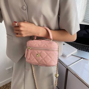 Summer foreign style diamond chain portable shoulder bag 2022 new fashion this year popular high-end texture messenger bag