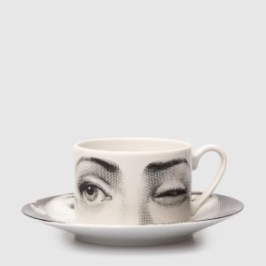 White porcelain tea set Tema e Variazioni L'antipatico with cup and saucer Fornasetti