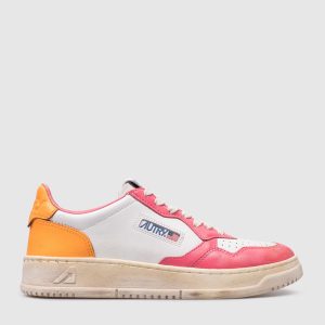 MEDALIST LOW SUPER white leather sneaker with vintage effect and logo AUTRY