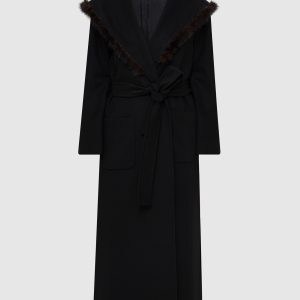 Black coat Heresis