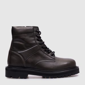 Brown leather boots with logo Juun.j